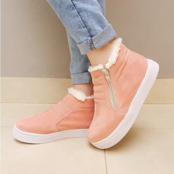 Bota cano curto Feminina Peluciada Inverno
