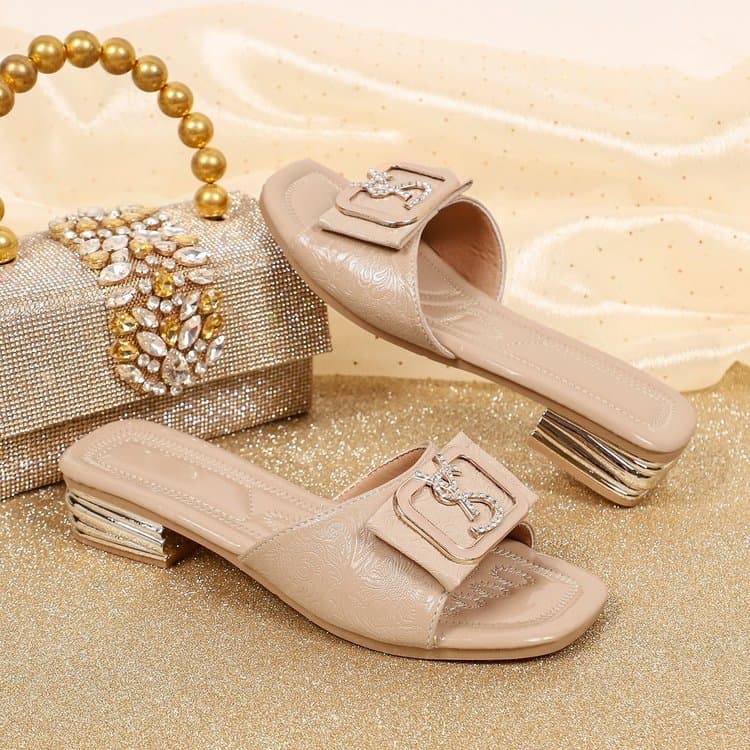 PU Borracha 0.40 Salto Quadrado Salto Médio (3-5cm) Slip-On Senhoras Estilo Elegante Sandálias Femininas Chinelos