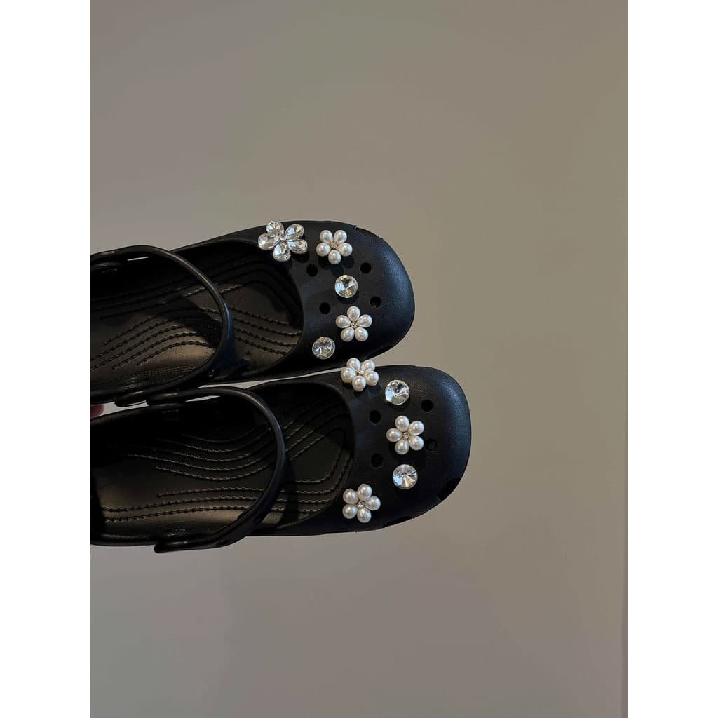 Ballet buraco sapatos femininos exterior Wear 2026 novo estilo verão Mary Jane sandálias pequeno fundo plano antiderrapa
