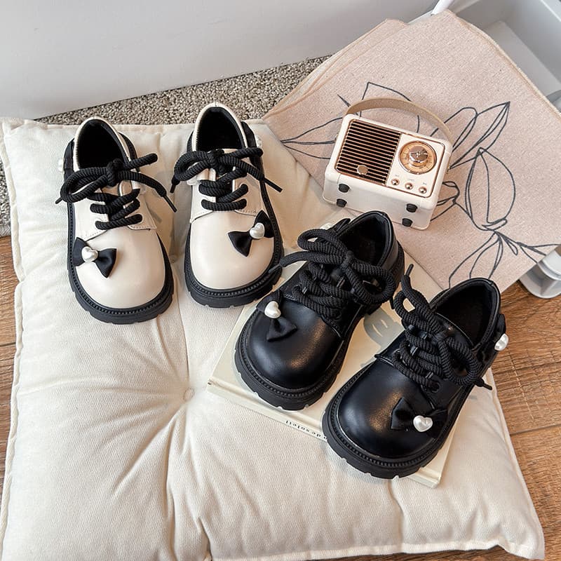 Meninas mostrar preto pequenos sapatos de couro 2025 primavera outono novo estilo moda crianças princesa Lolita mocassin