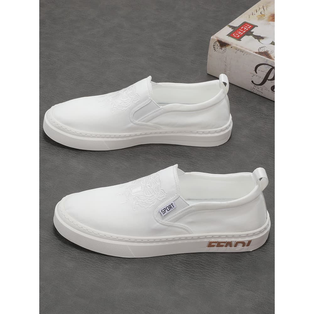 Pequenos sapatos brancos masculinos primavera novo estilo baixo-Top respirável um Pedal preguiçoso All-Match masculino t