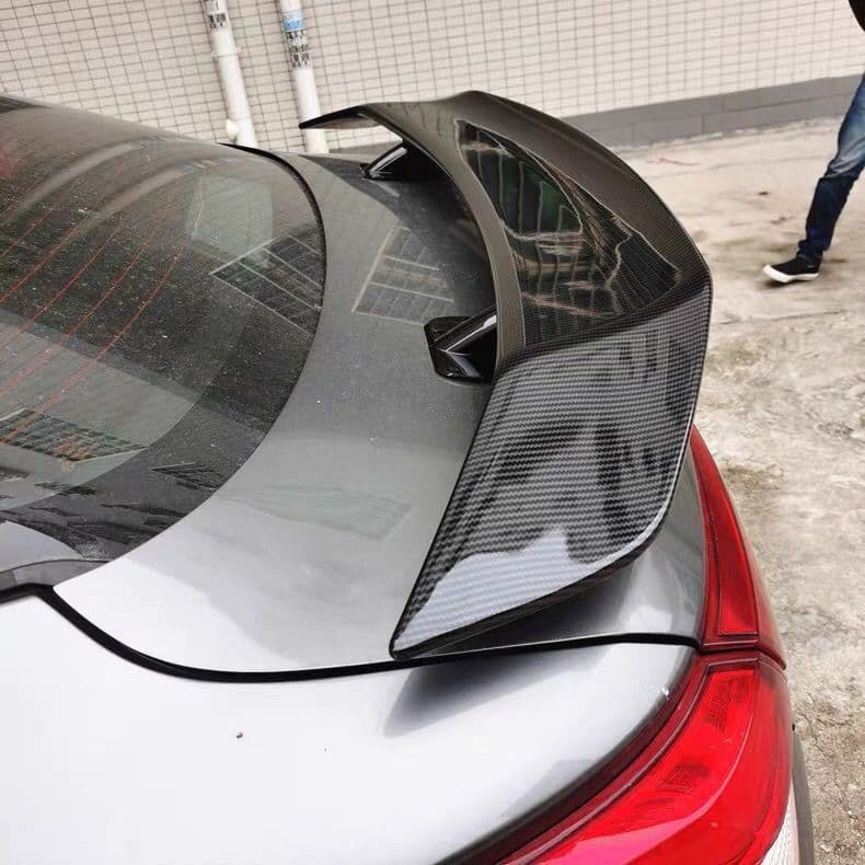 Carro de uso geral asa traseira modificado pintura esportes asa traseira perfuração-livre esportes asa do carro Stripboa