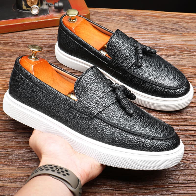 Moda novo estilo britânico masculino deslizamento-on sapatos de couro casuais versão coreana All-Match boate cabeleireir
