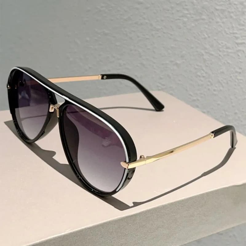 Óculos de Sol Aviador Retrô - Nova Moda 2026, Lentes Gradientes Multicoloridas, Óculos de Sol Casuais para Mulheres com