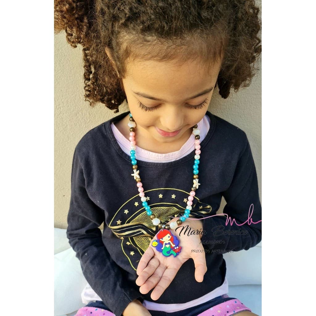 COLAR INFANTIL TEMA SEREIA ARIEL FUNDO DO MAR