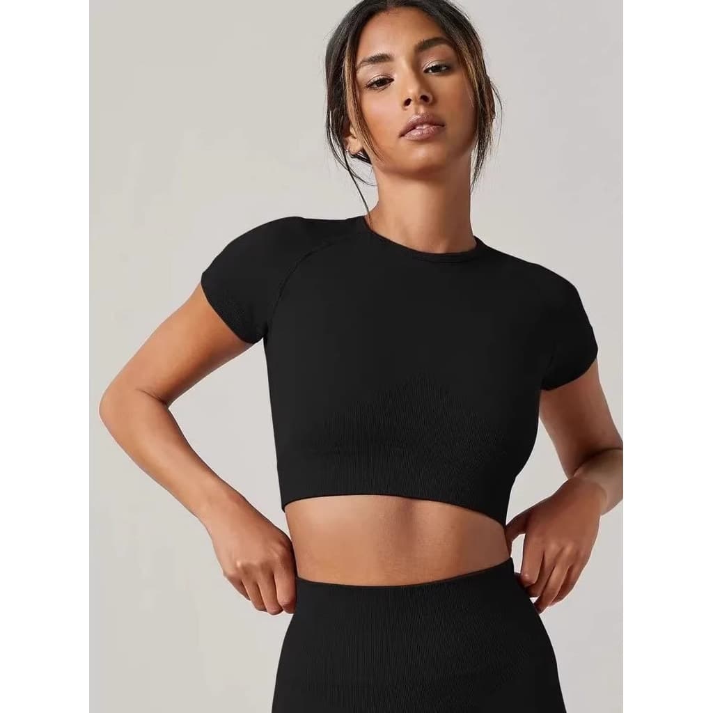 Sem costura Yoga de manga curta feminino absorvente de umidade Wicking de secagem rápida esportes topo cor sólida alta e