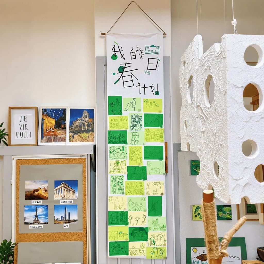 Jardim de infância primavera crianças pintados à mão rolo longo papel dez metros pintura rolo em branco Display pronto e