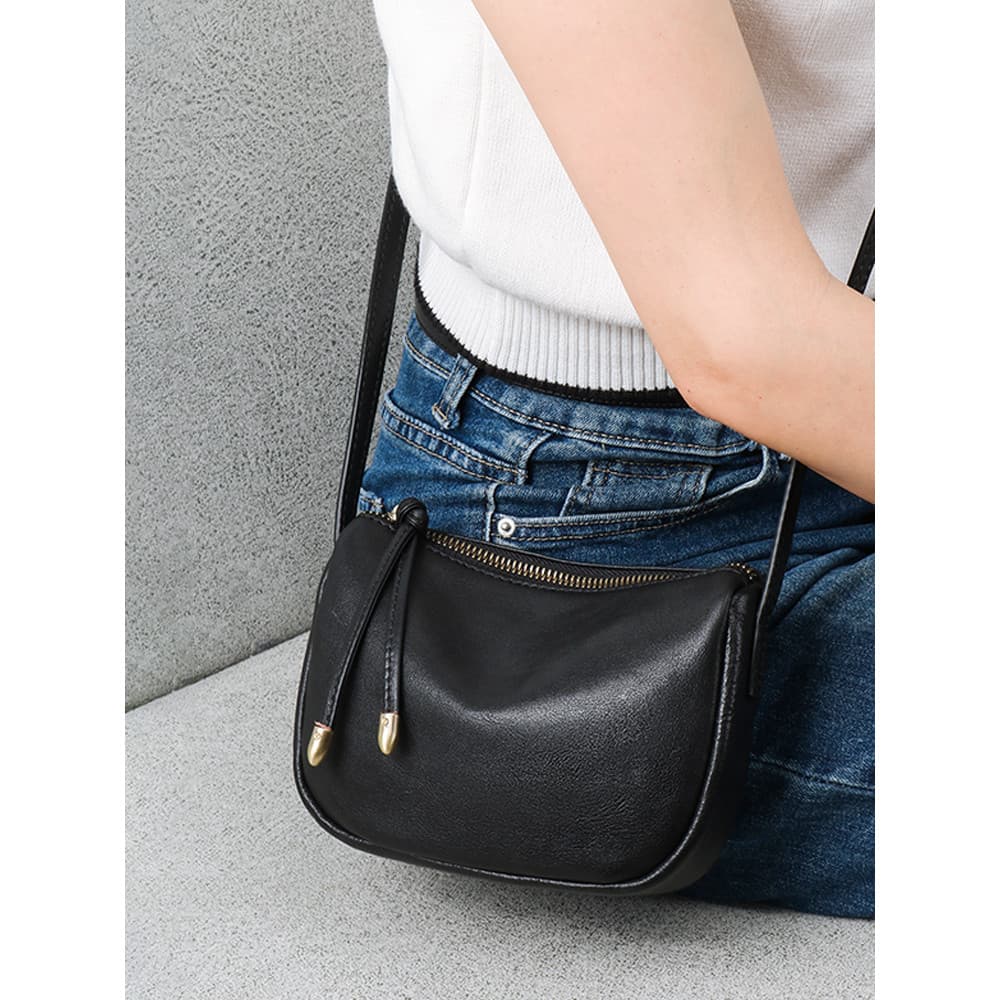 Bolsa feminina de couro genuíno 2026 outono inverno quatro estações nicho Universal bolsa feminina novo estilo mochila d