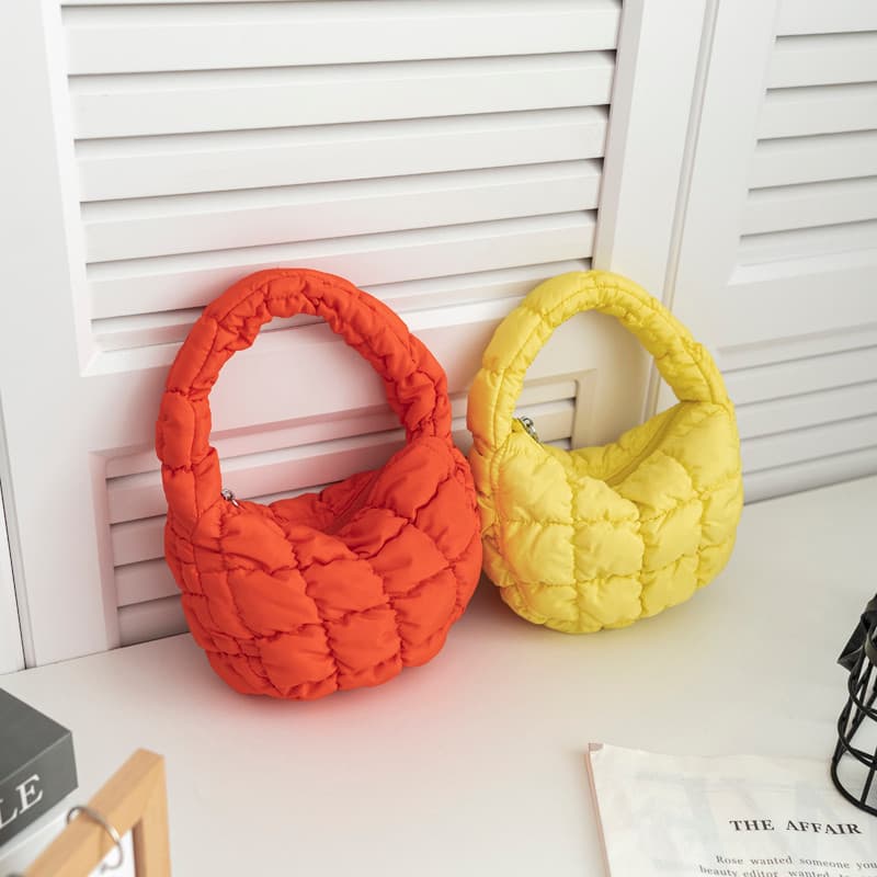 COS saco japão coreia do sul novo estilo mini pequeno saco nuvem saco de mão coreano saco de bolinho na moda bolsa pliss