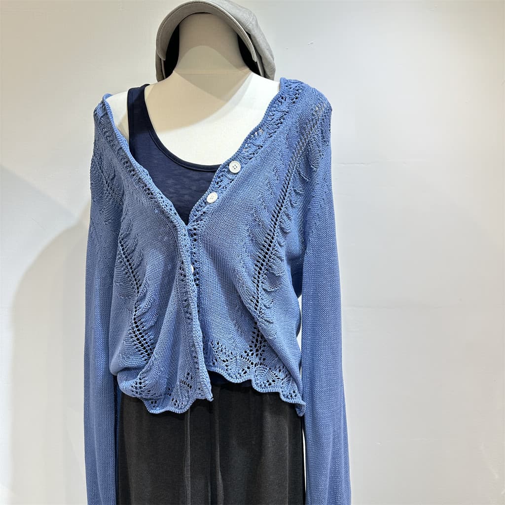 Francês oco crochê azul malha Cardigan feminino primavera 2026 novo estilo curto renda lanterna manga jaqueta fina