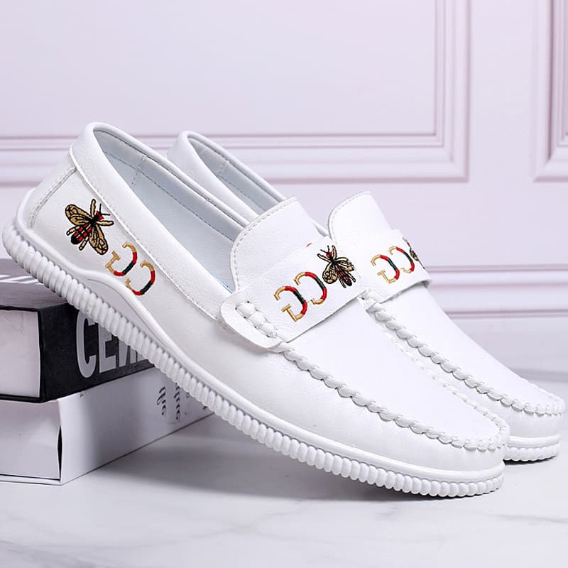 Couro branco ervilhas finas sapatos masculinos preguiçoso condução sapatos masculinos verão respirável mocassins casuais