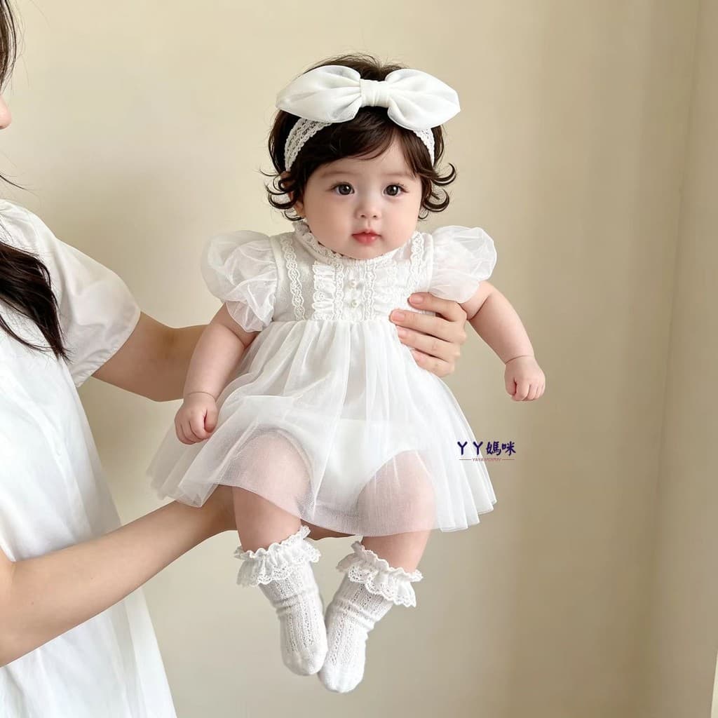 Bebê menina mês inteiro cem dias banquete vestido de um ano fino