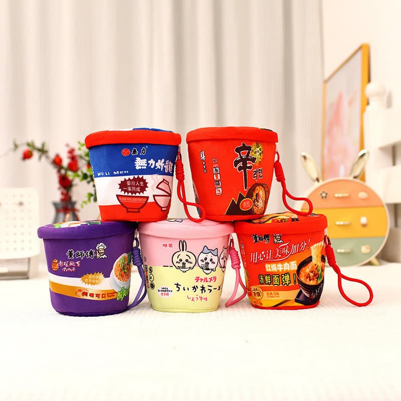 Simulação Criativa Balde De Macarrão Instantâneo Engraçado Brinquedo De Pelúcia Novidade Pingente Boneca Decoração Ornam