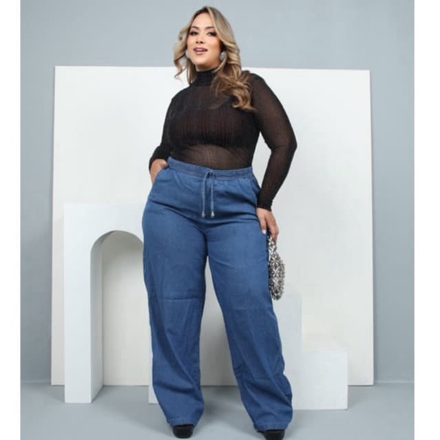Calça Jeans Média Wide Leg Plus Size Feminina Cintura Alta Pantalona Tecido Leve Fashion Premium Modelagem Solta