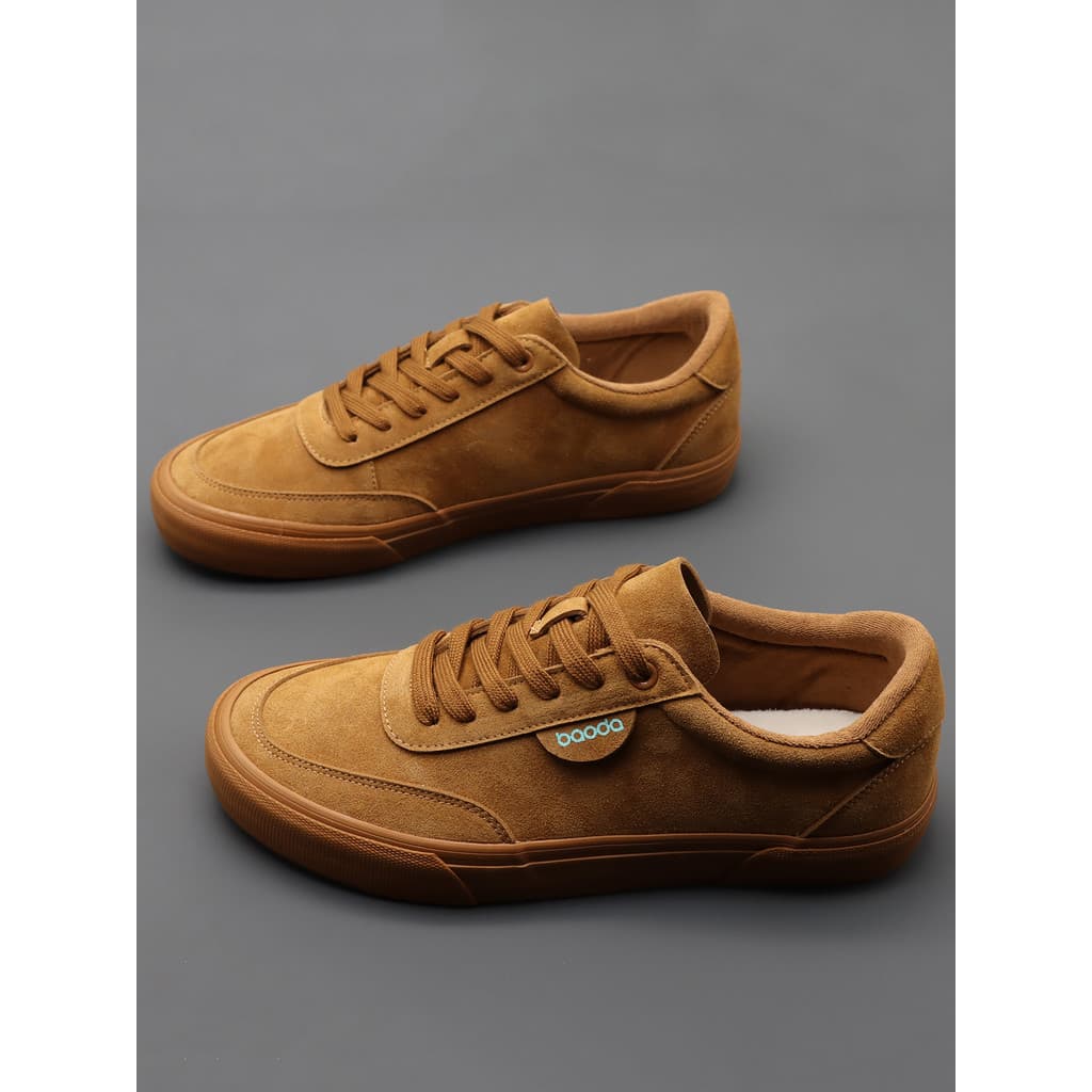 Sapatos masculinos 2026 primavera outono novo estilo baixo-topo rendas All-Match sapatos da moda tênis casuais masculino
