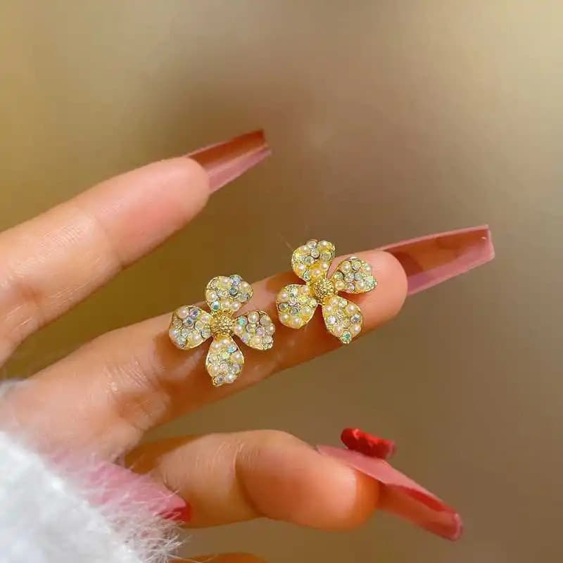 Luz de luxo cristal flor brincos femininos brincos exclusivos 2023 novo estilo na moda High-End orelha jóias