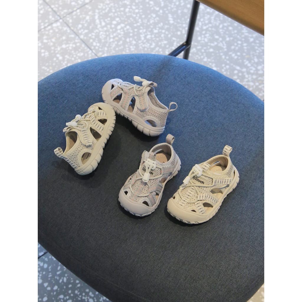 Verão novo estilo Baotou sandálias de bebê meninos meninas crianças esportes ao ar livre sapatos de praia antiderrapante