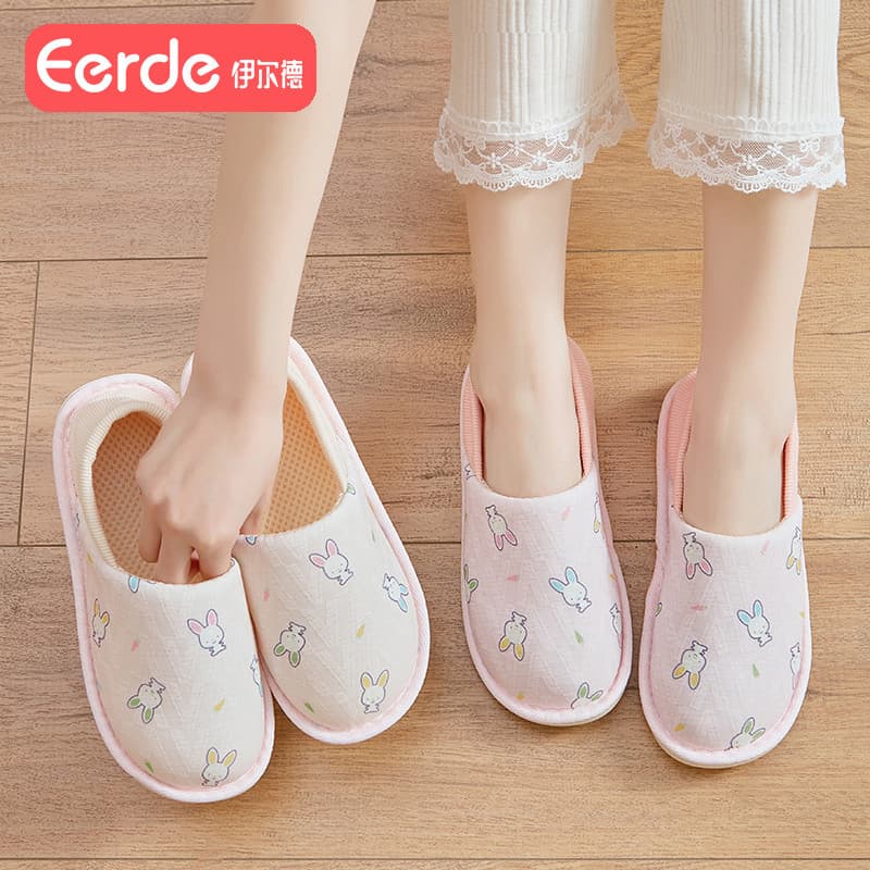 Sapatos de confinamento verão seção fina 9 de agosto feminino interior pós-parto maternidade sola macia respirável chine