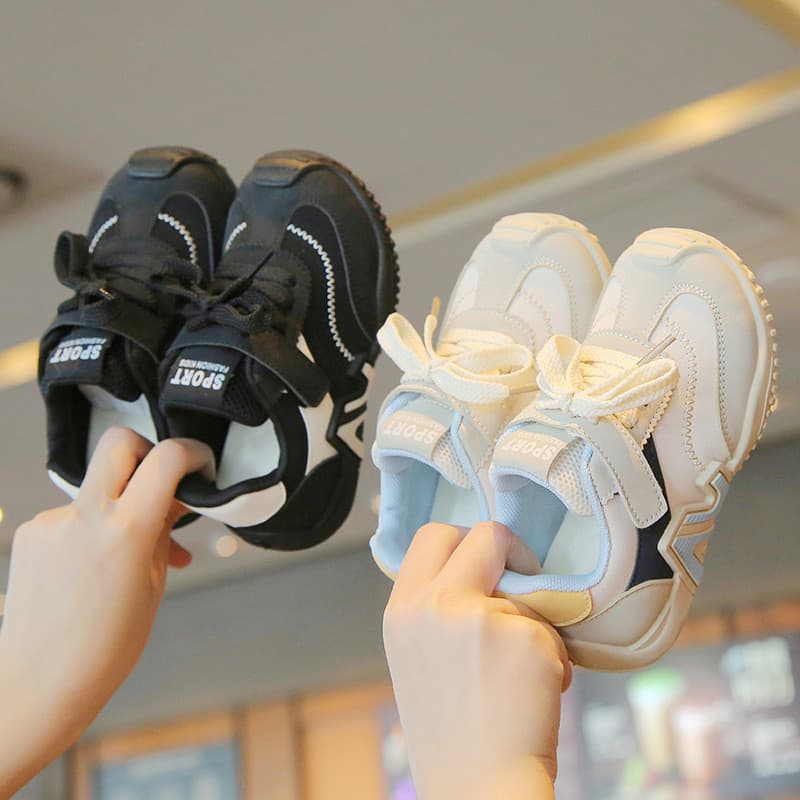 Crianças sapatos masculinos 2026 novo estilo primavera estilo na moda meninos sapatos esportivos meninas Forrest Gump sa