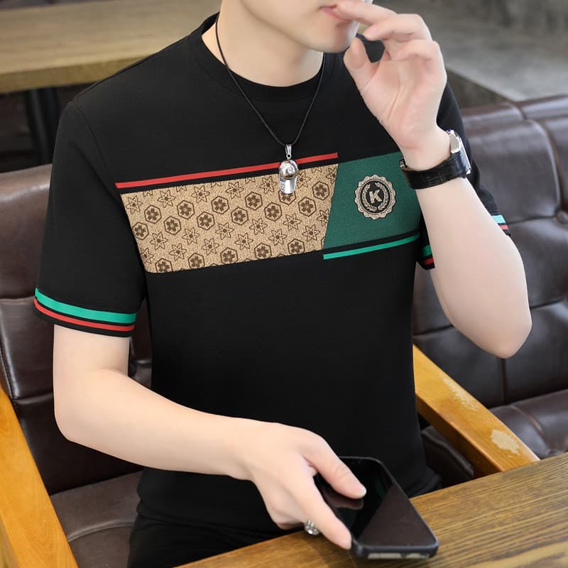 Camiseta masculina de manga curta de seda gelo 2025 verão novo estilo masculino All-Match fino camiseta na moda masculin