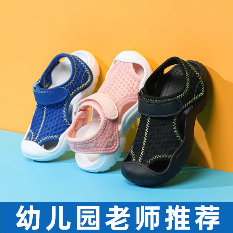 Crianças Baotou sandálias 2026 estilo verão menino bebê jardim de infância interior ao ar livre usar sola macia meninas