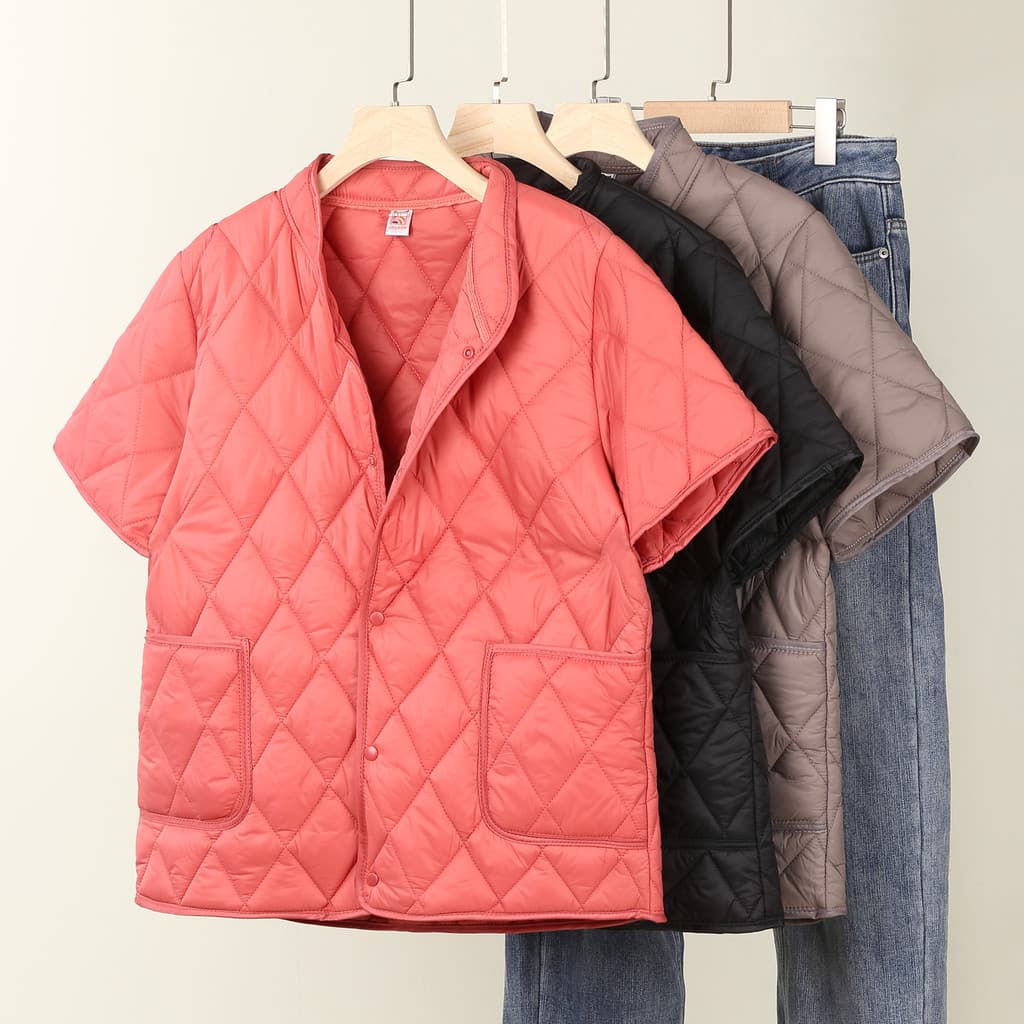 Jaqueta vermelha de manga curta acolchoada de algodão com gola alta Colete feminino novo estilo quente losango colete fo