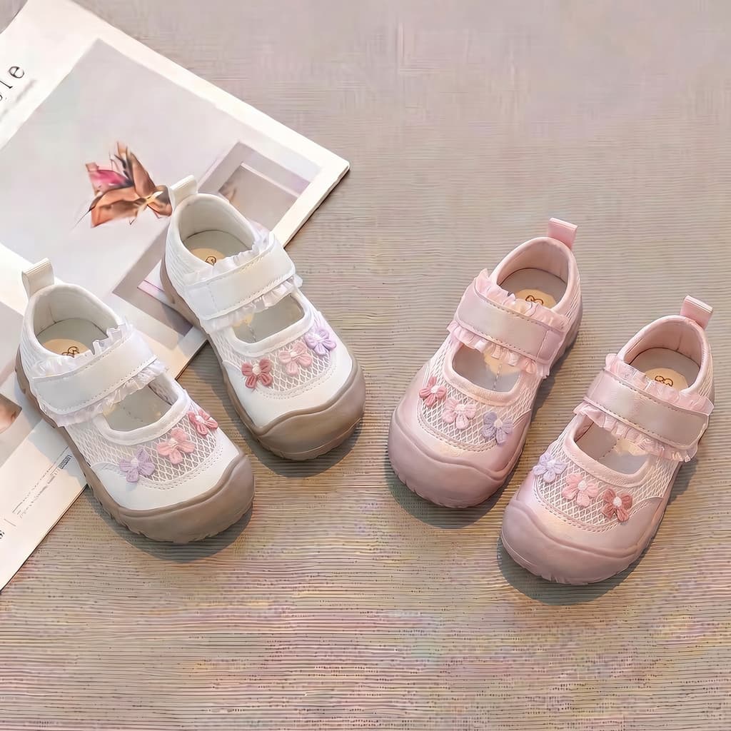 Meninas sandálias de verão 2026 novo estilo crianças esportes malha sapatos meninas Baotou malha respirável bebê legal s