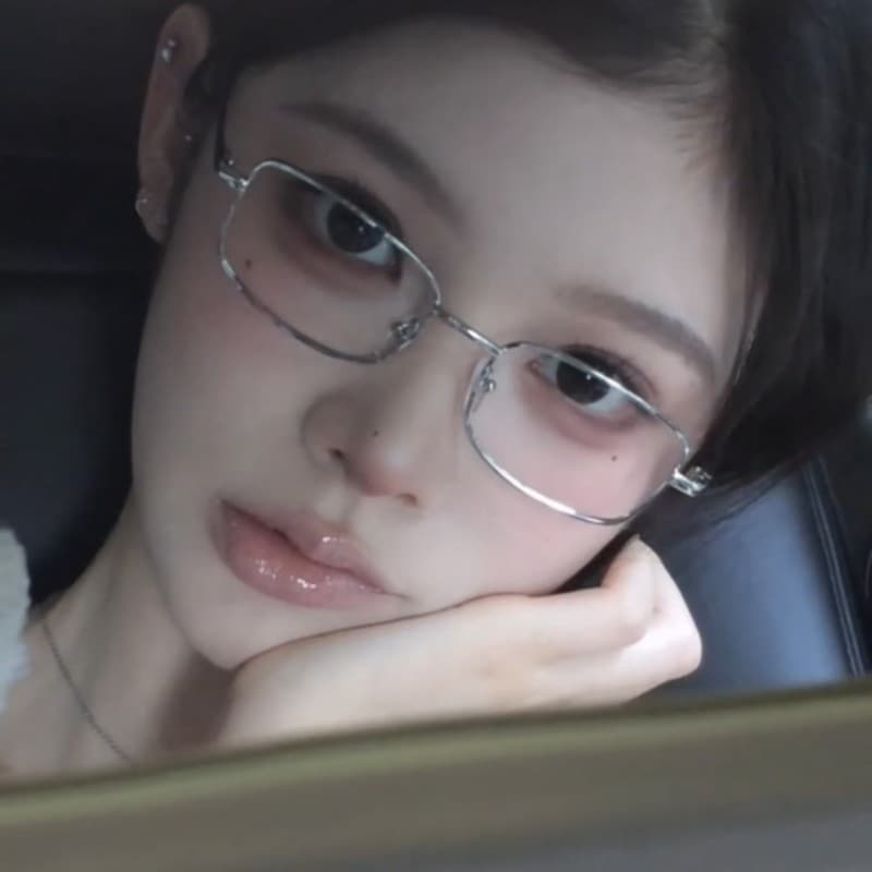 Estilo japonês de alta inteligência prata armação quadrada óculos meninas puro desejo high-End ouro seda quadro estreito