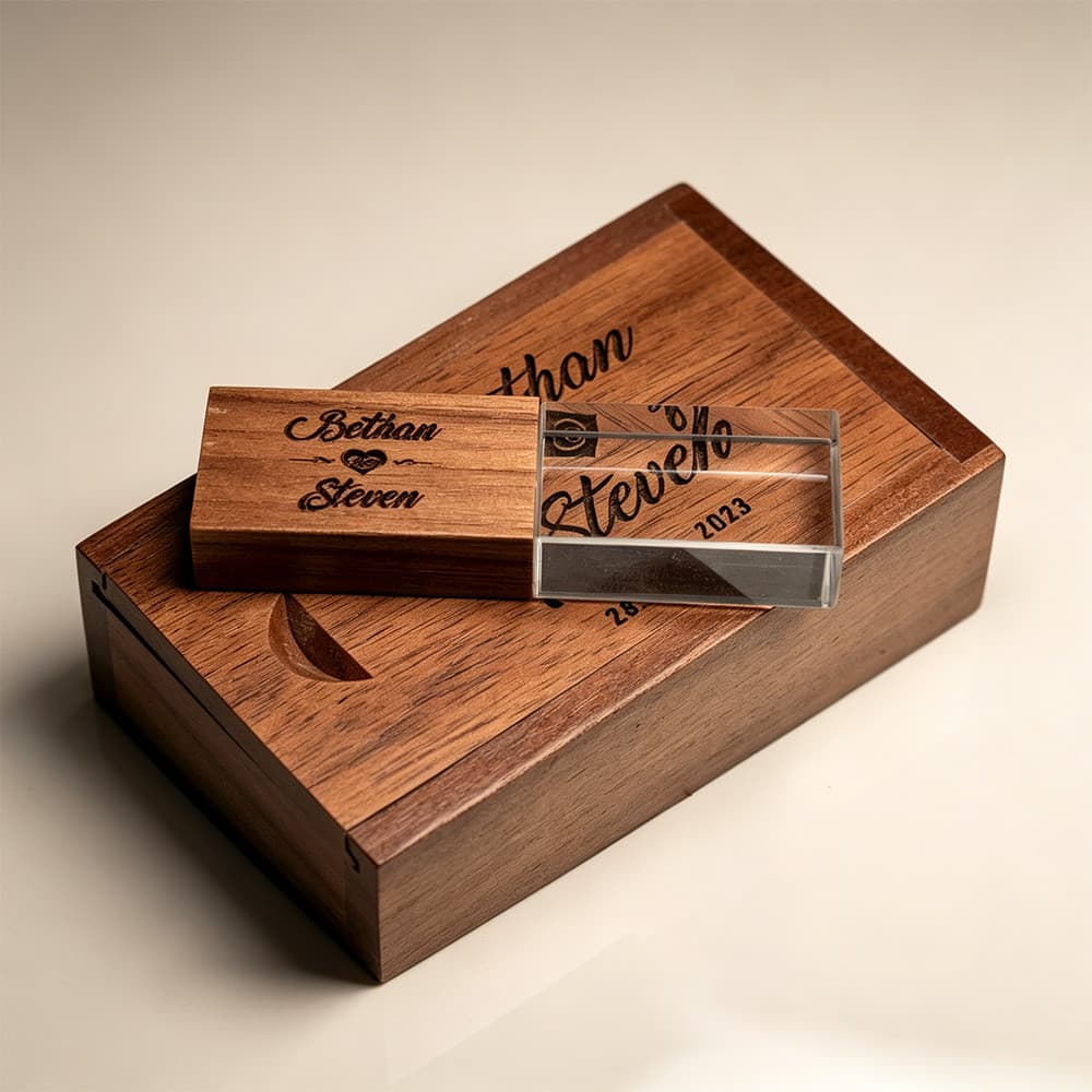 Personalizado Gravado Cristal De Madeira Capacidade Completa USB 2.0 Flash Drive 4GB 8GB 16GB 32GB Pendrive Lembrança De
