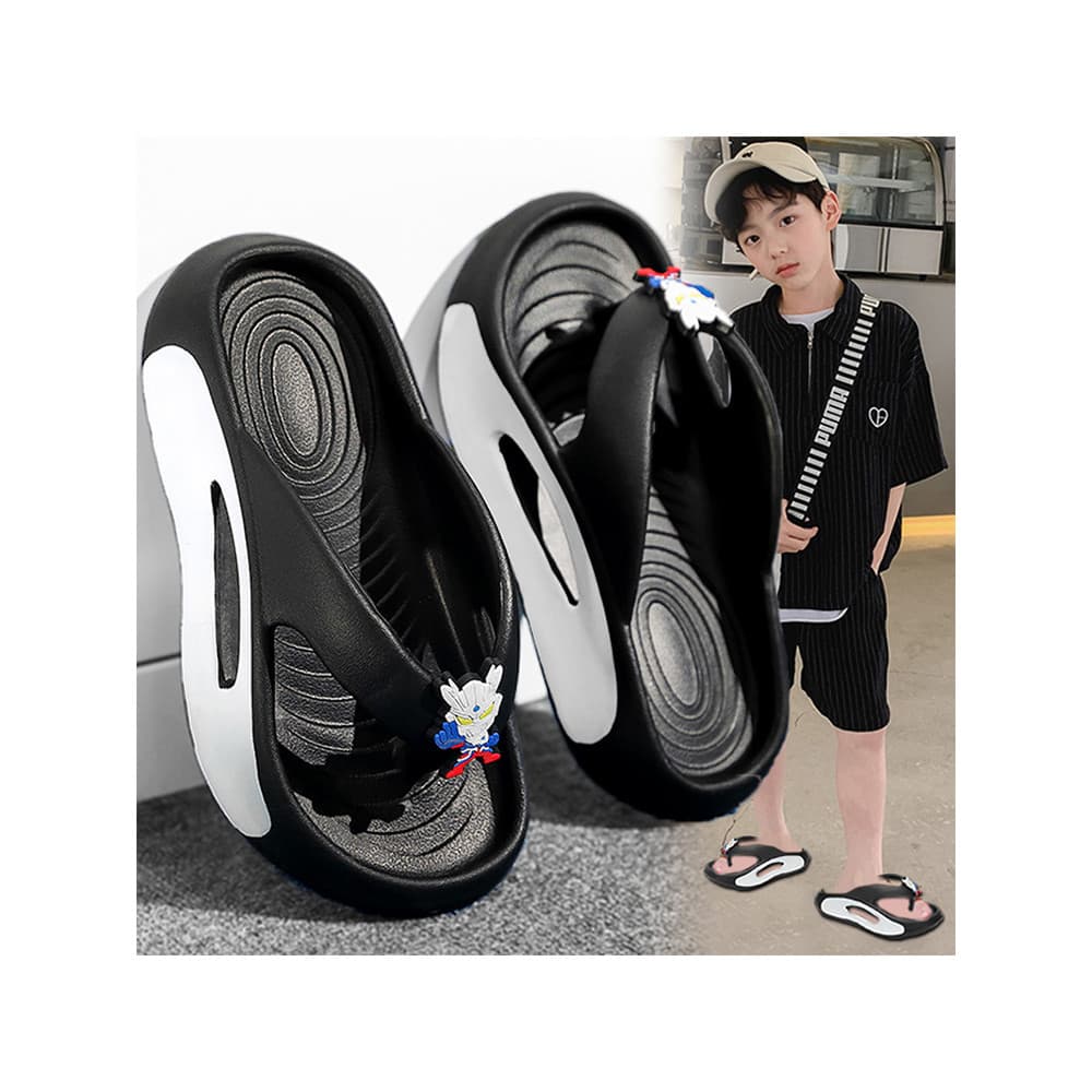 Meninos Flip-Flops 2026 novo estilo verão exterior Wear crianças Ultraman sandálias sola macia antiderrapante grandes me