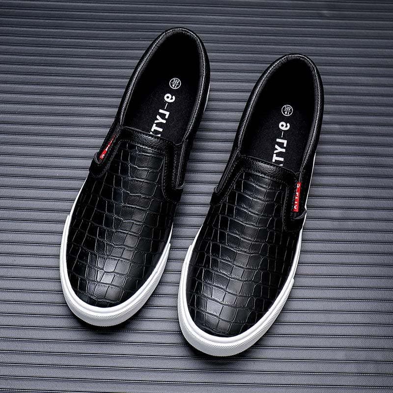 Sapatos brancos estilo Hong Kong, tênis casuais preguiçosos, versão coreana, sapatos da moda, couro preto, mocassins à p