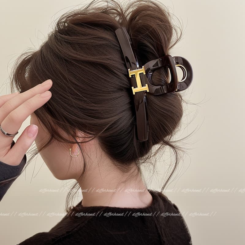 High-End temperamento Grab clip volta cabeça cabelo tubarão clipe feminino 2026 novo estilo outono inverno grande grampo