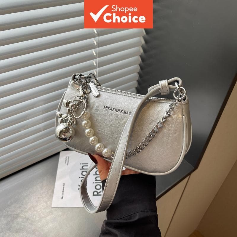 Bolsa Tiracolo Baguete Prateada Enrugada | Bolsa de Ombro com Zíper Estilo Y2K Corrente de Pérola Para Mulheres
