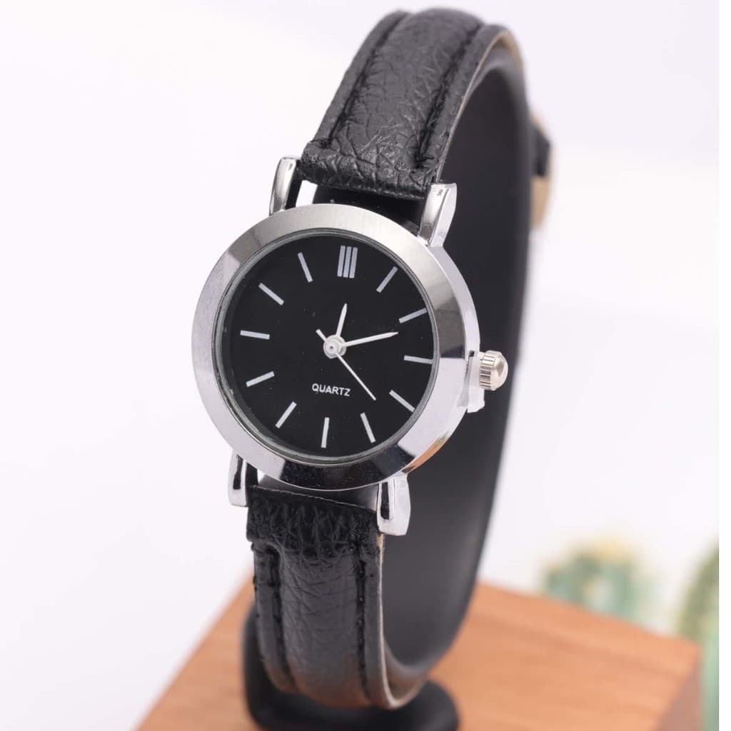 Relógio Redondo Feminino – Pulseira de Couro, Movimento Quartz para Estilo Refinado