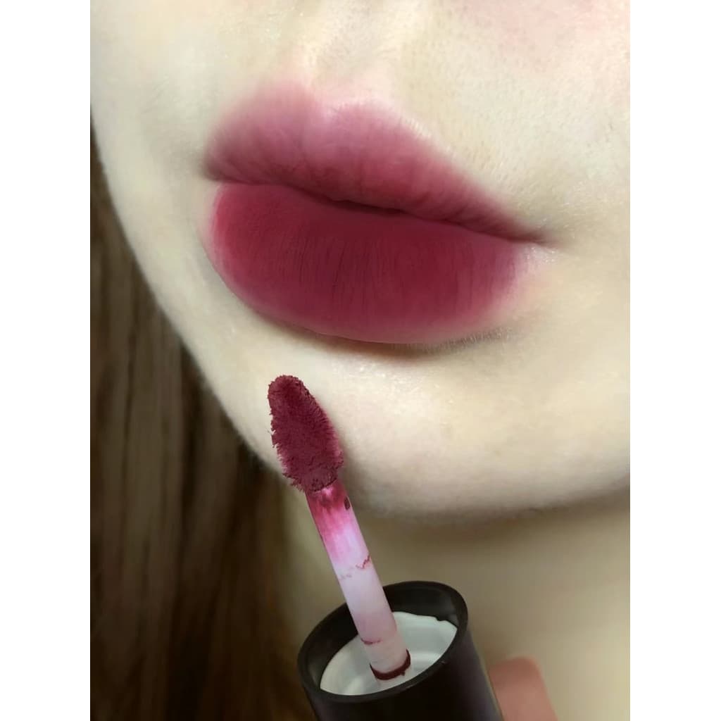 Rum Cold Brew Rosa Coelho Preto Purê Labial b03 Defumado Framboesa Seca Rosa Batom Berry Cerejas