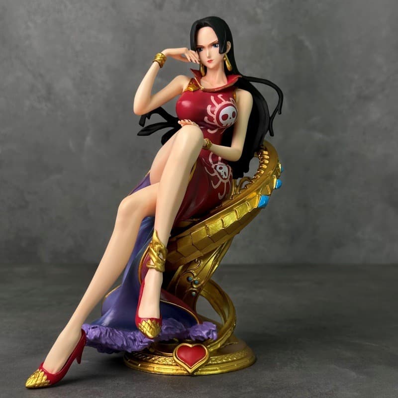 Uma peça sofá imperatriz Boya Hancock cobra princesa sentada imperatriz Anime figura modelo ornamentos