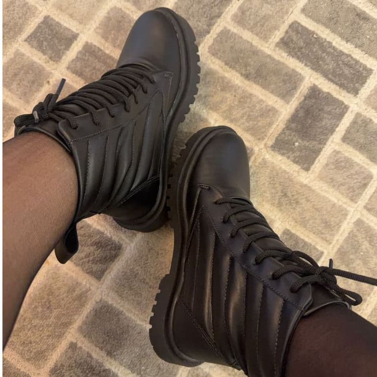 Bota Feminina Coturno Couro Legitimo Tratorada Blogueira