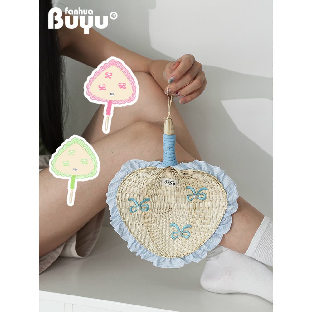 Pequeno fresco artesanal Pucao bordado fã meninas portátil em forma de pêssego palha tecido ins Blogger mesmo estilo arc