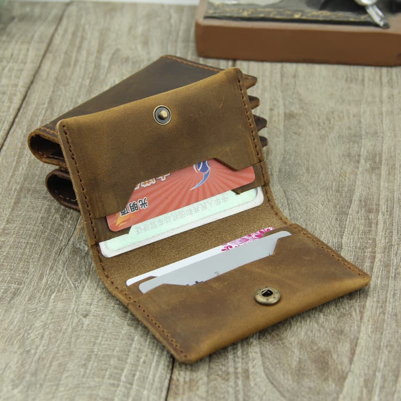 Couro artesanal Multi-Slot para cartão Mini pequeno titular do cartão bolsa de moedas cavalo louco couro Retro botão de