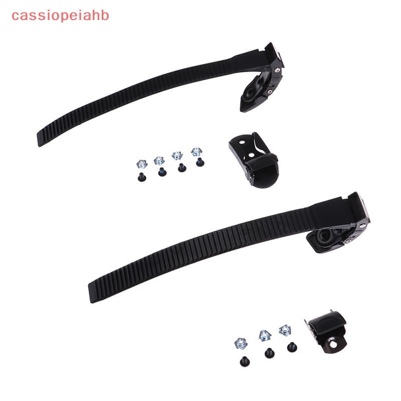 Kit de reposição para patins, incluindo tiras e acessórios de fixação para os patins.