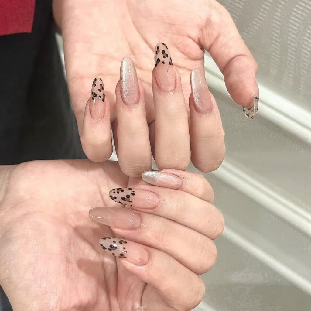 Strobe curto olho de gato Manicure unhas vestíveis destacáveis adesivos de unhas falsas remendo de unhas 30 peças