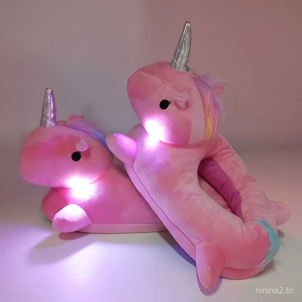 Pantufa Unicórnio 3D Infantil Adulto com Luz Pelúcia Quente de Inverno Tamanho 29 a 38
