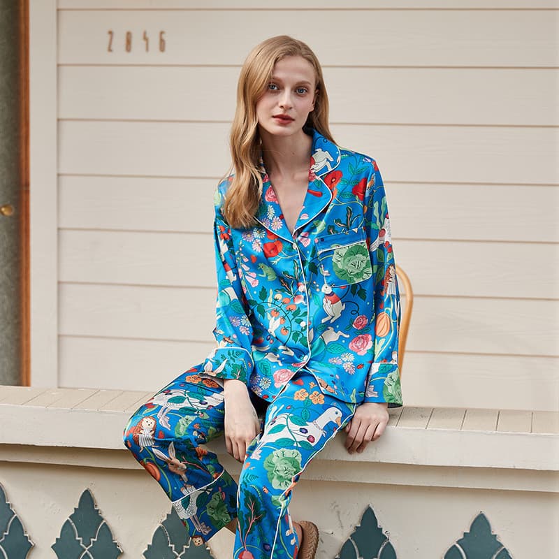 [Fundo azul cenoura coelho] pijamas femininos primavera outono manga comprida terno de seda gelo ins estilo verão solto