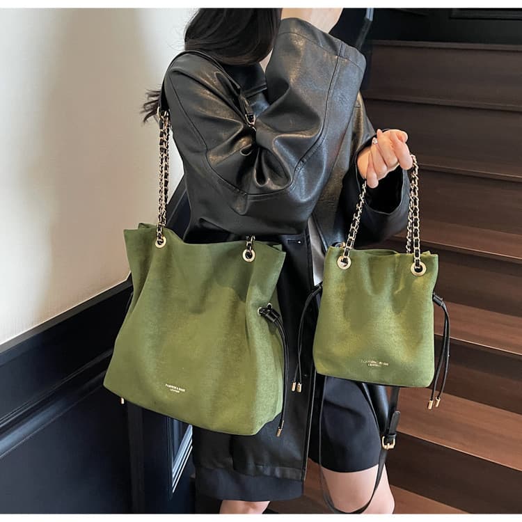 Bolsa Vintage com Corrente e Cordão, Bolsa Versátil de Ombro e Transversal, Grande Capacidade para o Dia a Dia