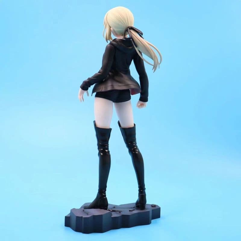 Espada-Holding roupas de couro preto cocô er mercadoria figura roupas sab noite sab graal guerra destino destino boneca
