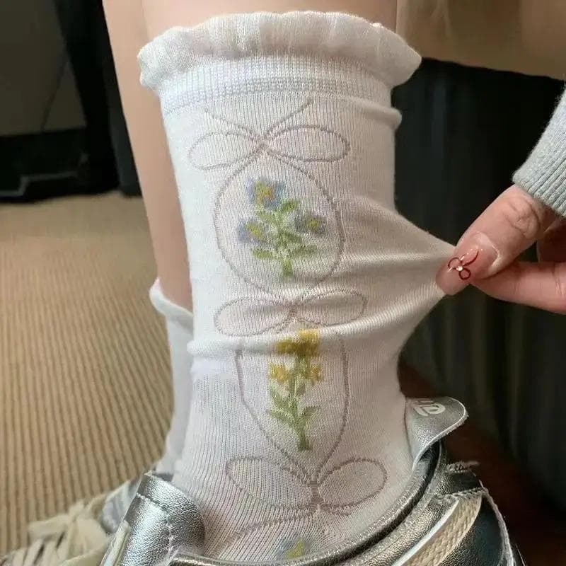 Malha respirável meias femininas Mid-Tube meias verão fino cereja urso rendas combinando pequenos sapatos de couro pilha
