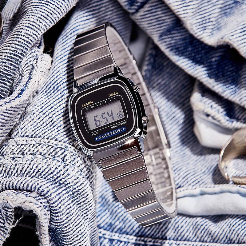 Relógio Mini Digital Vintage Feminino Kentvic Relógio Pequeno Retro LA670-A
