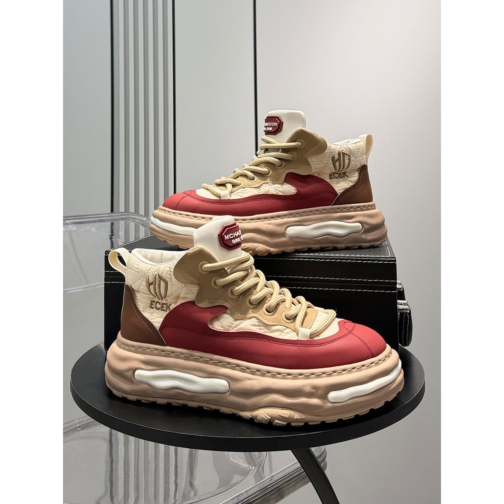 Tênis masculino de cano alto 2026 novo estilo Street Wear nicho de sola grossa sapatos dissolvidos sapatos de aumento in