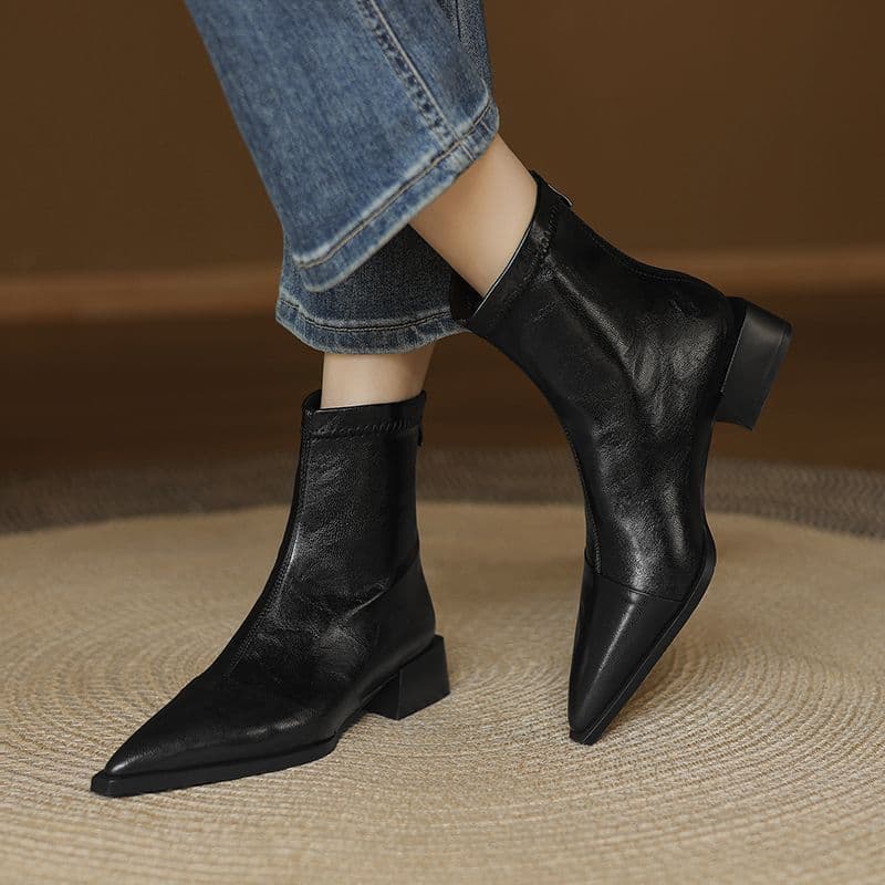 Botas elásticas finas de estilo francês com bico fino, novo modelo de outono e inverno de 2026, botas de cano curto com