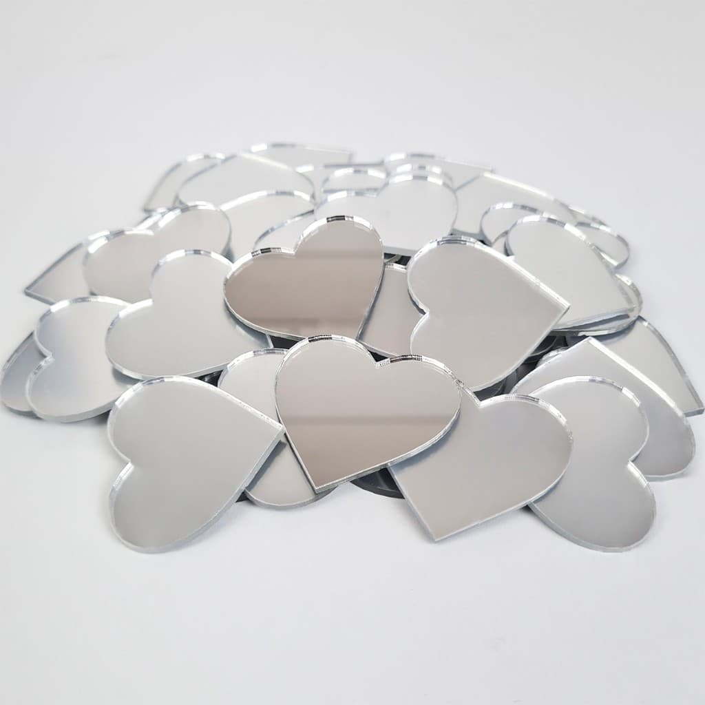 Kit 50un de Minis Corações 4,5cm Decorativos Em Acrílico Espelhado